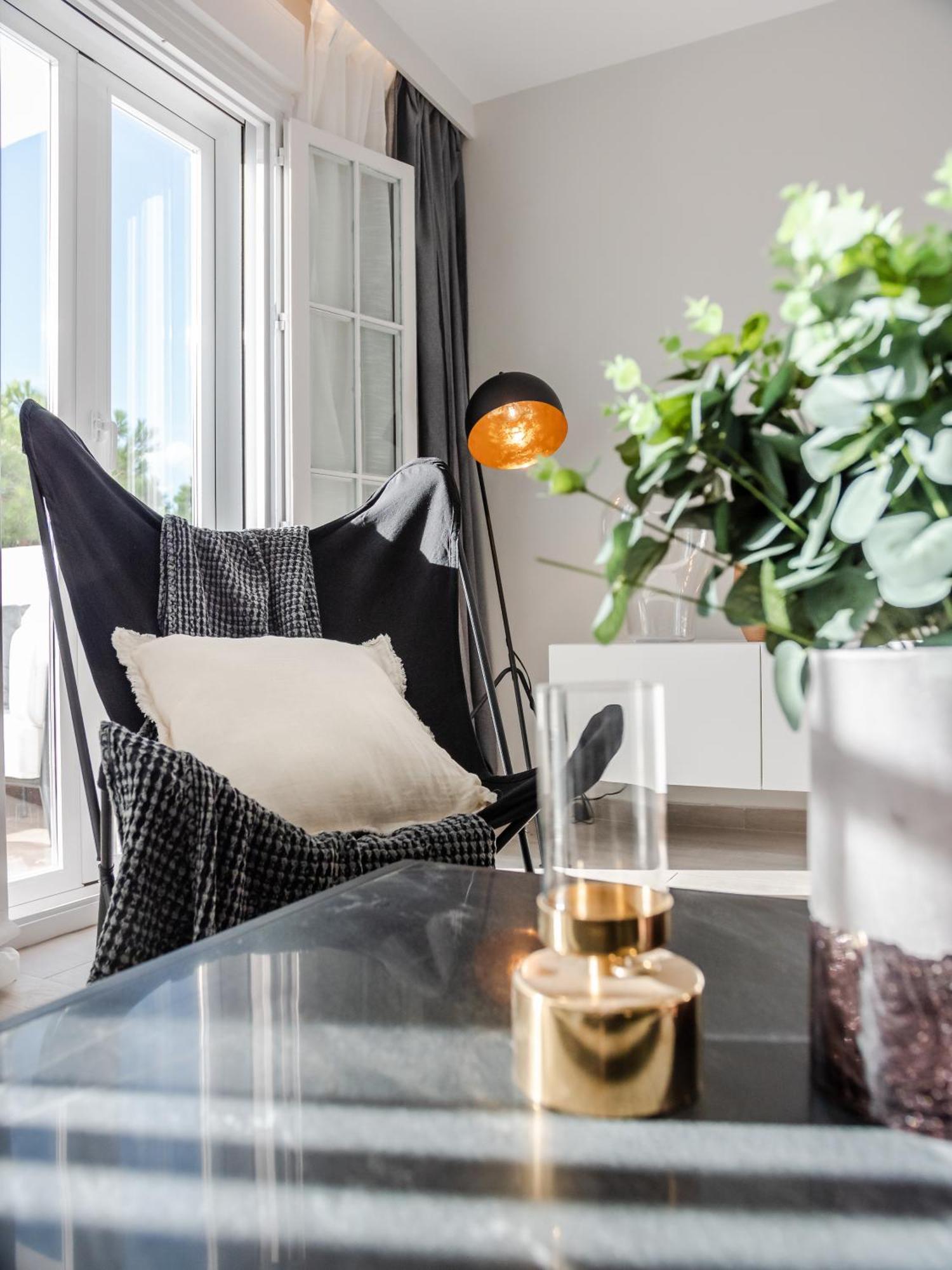 3 Bdrm Stylish Apt W Pool In Puerto Banus Marbella Eksteriør billede