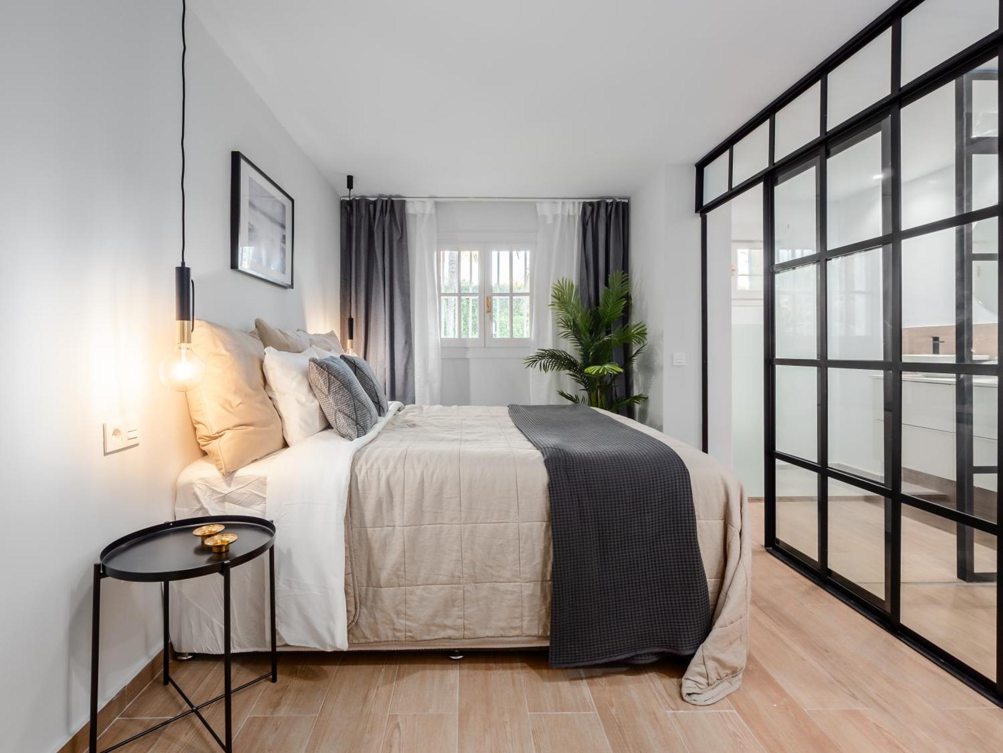 3 Bdrm Stylish Apt W Pool In Puerto Banus Marbella Eksteriør billede